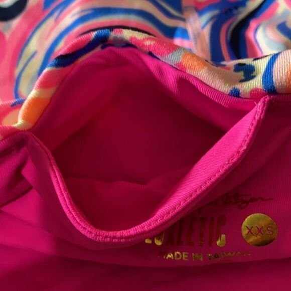 Lilly Pulitzer Luxletic Weekender High Rise Crop - Picture 4 of 8